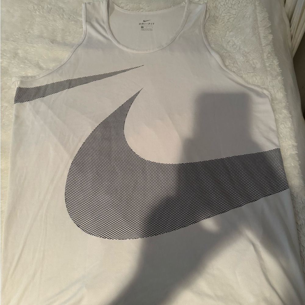 Nike dri fit large white tank